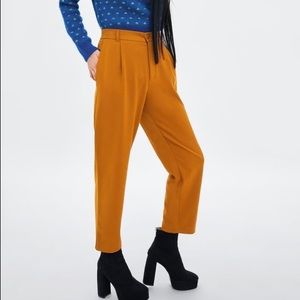 🍯 Zara High Waisted Chino Pants